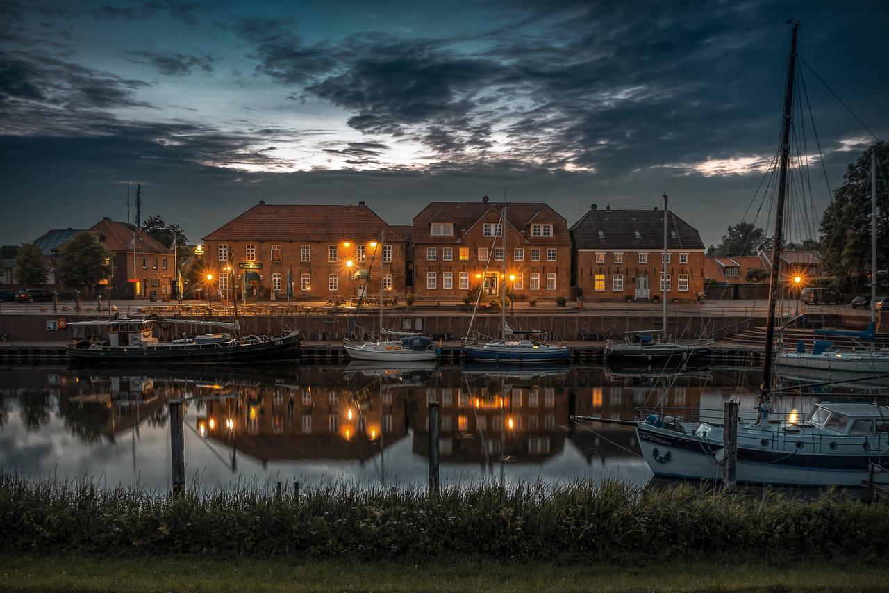 Hotel Packhaus Hooksiel Exterior photo